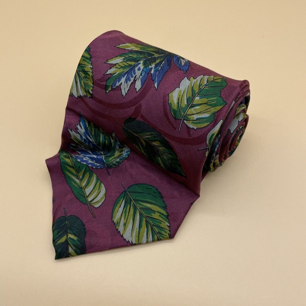 Giorgio Benelli Boutique Silk Dress Tie Made in Italy  Floral Plant  Print‎